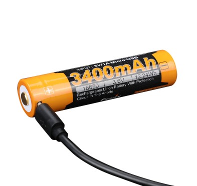 Zaskakujący i wydajny akumulator Fenix USB ARB-L18U (18650 3400 mAh 3,6 V)