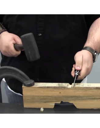 Nóż Benchmade 551-S30V Griptilian: Składany, Pomocny i Trwały